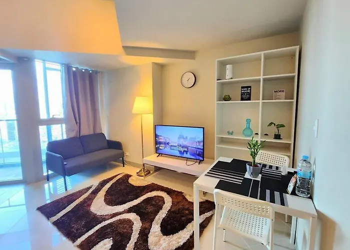 Apartment Bgc Spacious 1br Uptown Parksuites With Balcony View 300 Mbps Wifi
