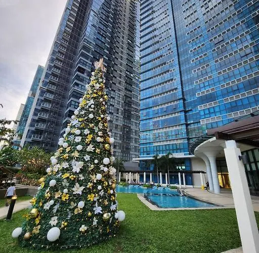 Bgc Spacious 1br Uptown Parksuites With Balcony View 300 Mbps Wifi Apartment Manila