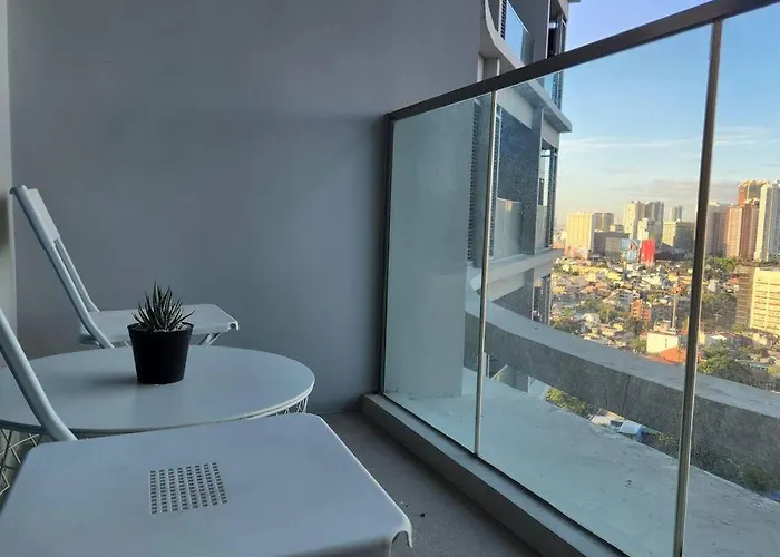 Apartment Bgc Spacious 1br Uptown Parksuites With Balcony View 300 Mbps Wifi Manila