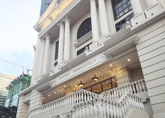 Bgc Spacious 1br Uptown Parksuites With Balcony View 300 Mbps Wifi Apartment Manila